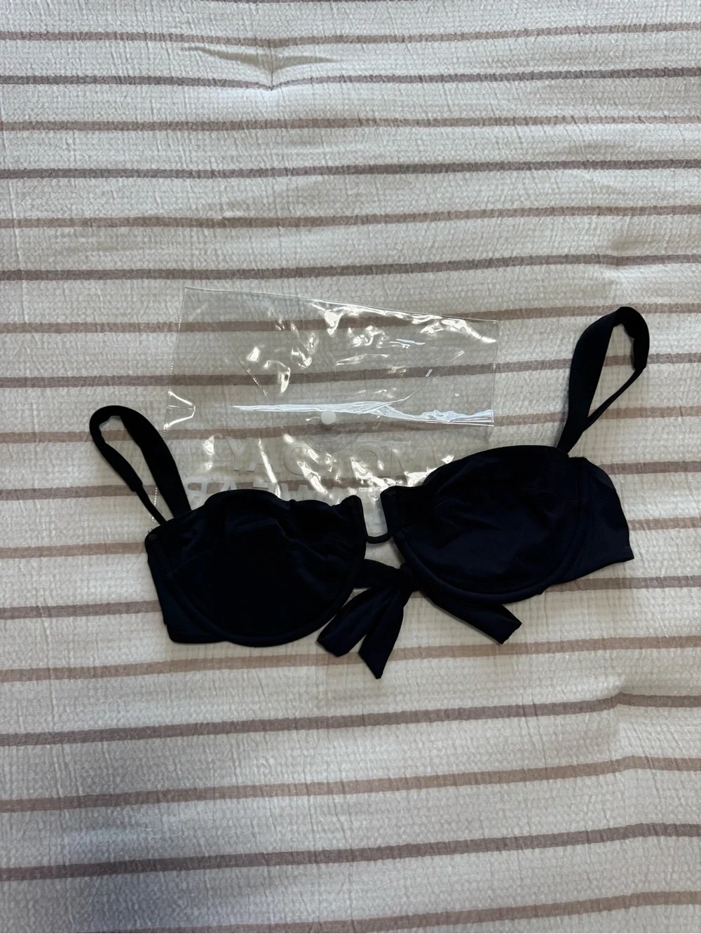 Monday Swimwear Cala Roja Bikini Top - Black